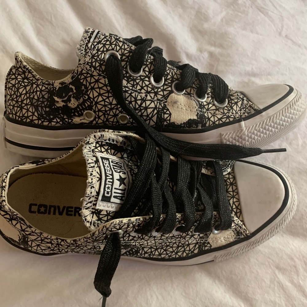 Converse Hidden Skull Design